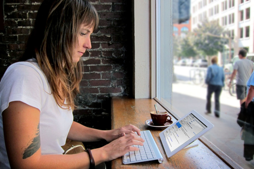 coffee-shop-working